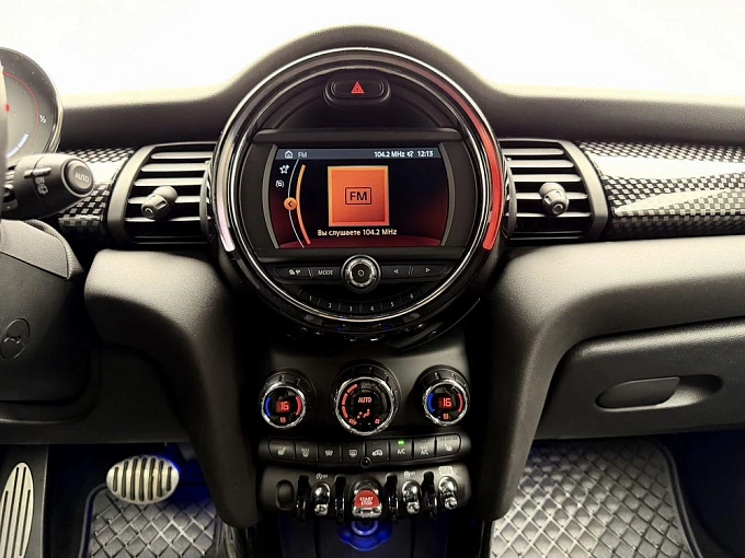 Hatch John Cooper Works JCW 2.0 AT (231 л.с.) фото 18