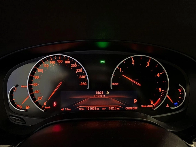 5 серии M Sport 520 2.0d AT 4WD (190 л.с.) фото 17