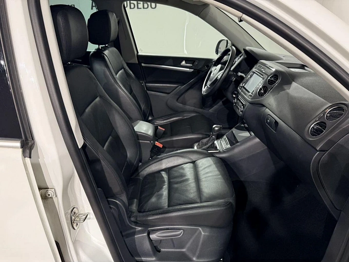 Tiguan Avenue 2.0 AT 4WD (170 л.с.) фото 10