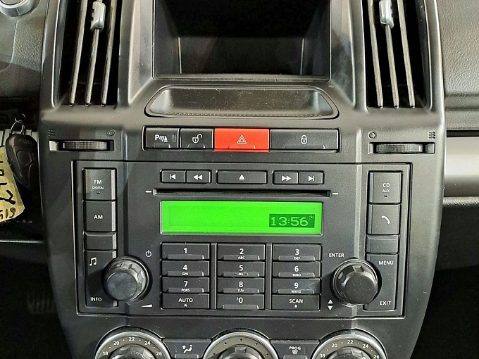 Freelander Base 2.2d AT 4WD (160 л.с.) фото 22