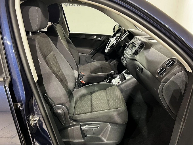 Tiguan Sport&Style 2.0 AT 4WD (170 л.с.) фото 11