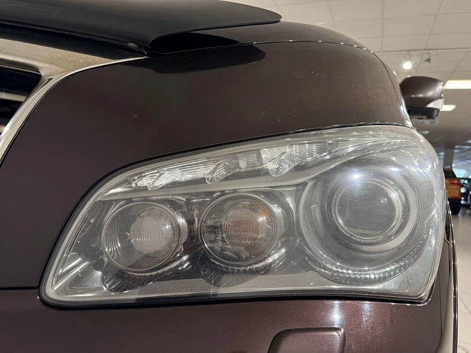 QX56 Hi-Tech 5.6 AT 4WD (405 л.с.) фото 20