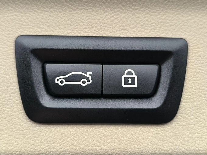 X3 Lifestyle 2.0d AT 4WD (190 л.с.) фото 25