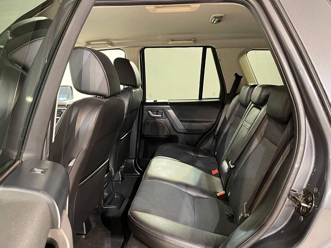 Freelander Base 2.2d AT 4WD (160 л.с.) фото 12