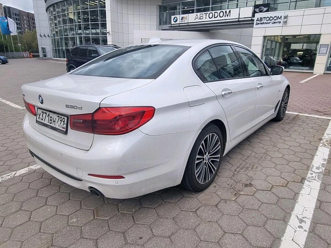 5 серии Base 530 3.0d AT 4WD (249 л.с.) фото 4