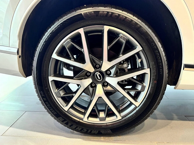 GS8 GX Premium 2.0 AT 4WD (231 л.с.) фото 13