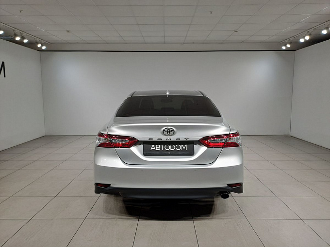 Camry Elegance 2.5 AT (200 л.с.) фото 8