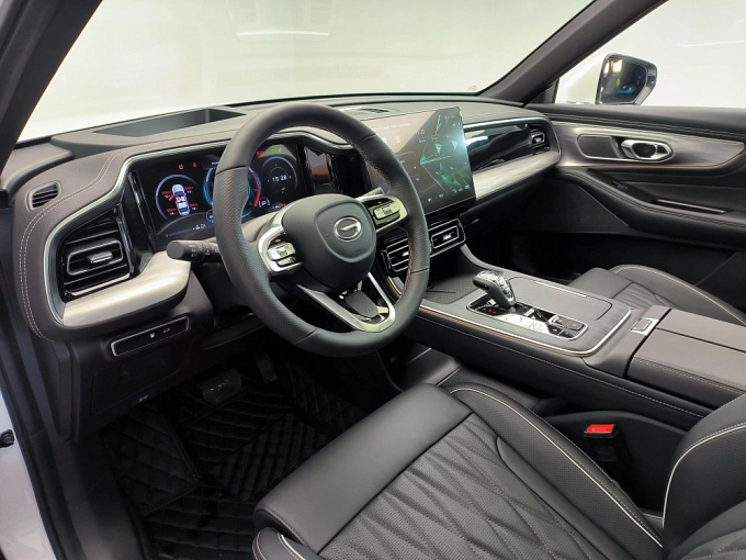 GS8 GX Premium 2.0 AT 4WD (231 л.с.) фото 5