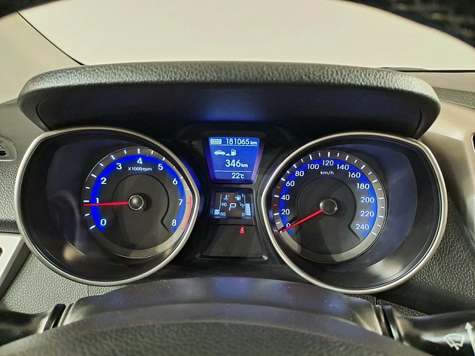 i30 Active 1.6 AT (130 л.с.) фото 15