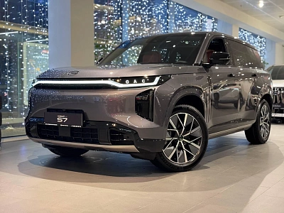 S7 SX Premium 1.5hyb AT 4WD (340 л.с.)