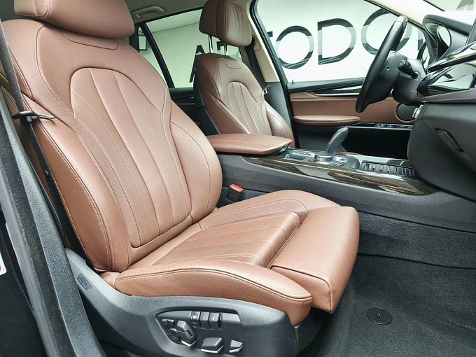 X5 Luxury 3.0 AT 4WD (306 л.с.) фото 10