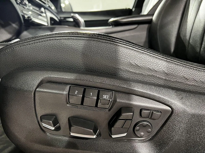 X6 Luxury 3.0d AT 4WD (249 л.с.) фото 20