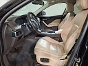 F-Pace Prestige 2.0d AT 4WD (240 л.с.) фото 9