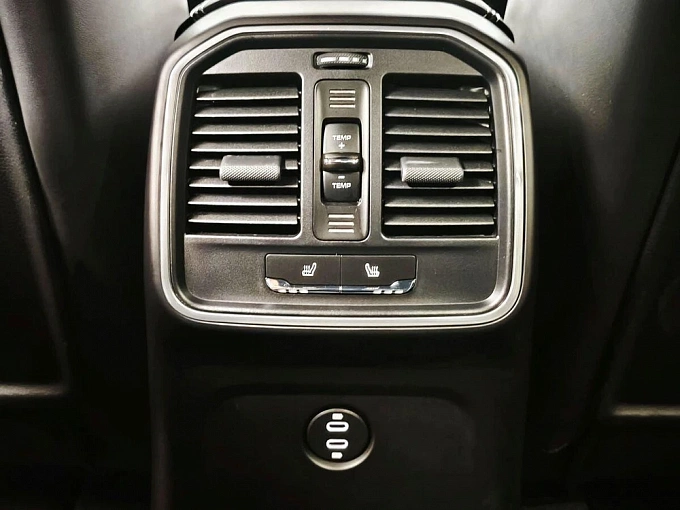 Macan Base 2.0 AMT 4WD (265 л.с.) фото 20