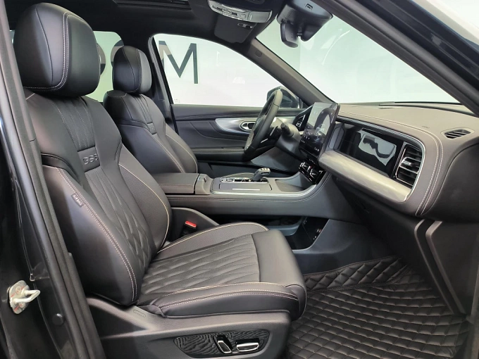 GS8 GX Premium 2.0 AT 4WD (231 л.с.) фото 9