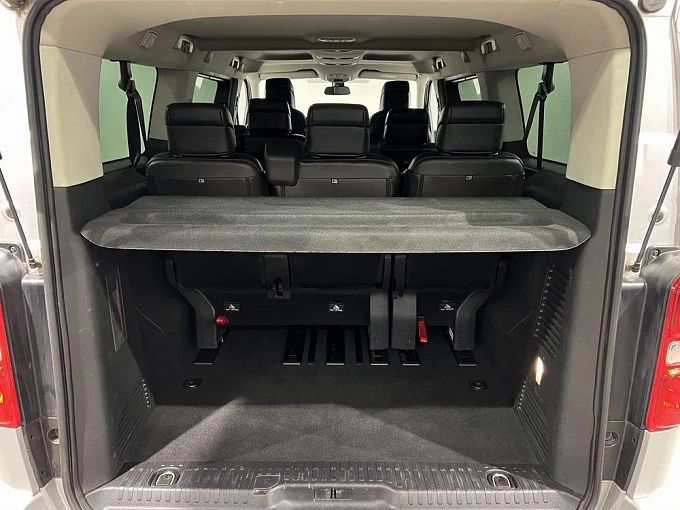 Traveller Business VIP 2.0d AT LWB (7 мест) (150 л.с.) фото 17