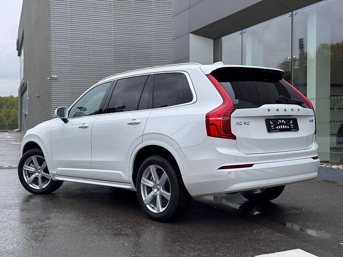 XC90 Momentum 2.0 AT 4WD (7 мест) (249 л.с.) фото 3