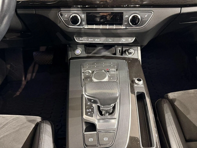 Q5 Sport 2.0 AMT 4WD (249 л.с.) фото 17