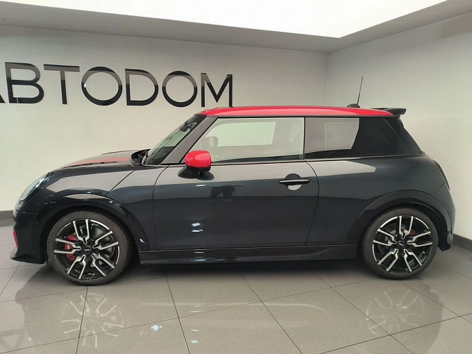 Hatch JCW 2.0 AMT (231 л.с.) фото 2