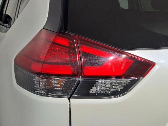 X-Trail SE+ (2018-2020) 2.5 CVT 4WD (171 л.с.) фото 17