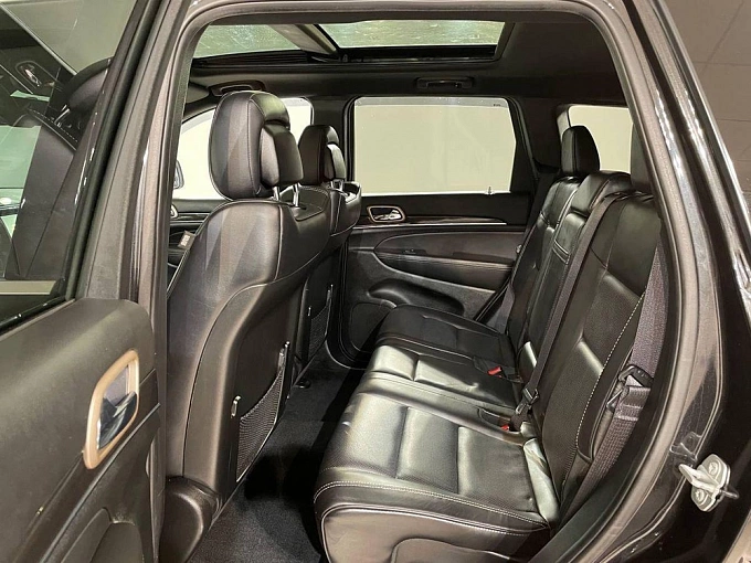 Grand Cherokee Overland 3.6 AT 4WD (286 л.с.) фото 16