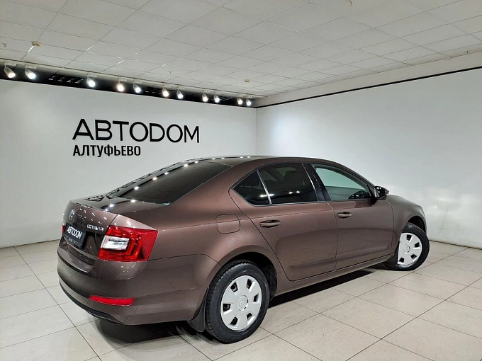 Octavia Ambition 1.6 MT (110 л.с.) фото 2