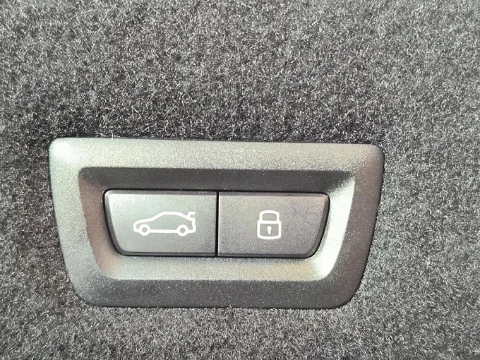 7 серии M Sport 3.0d AT 4WD (286 л.с.) фото 24