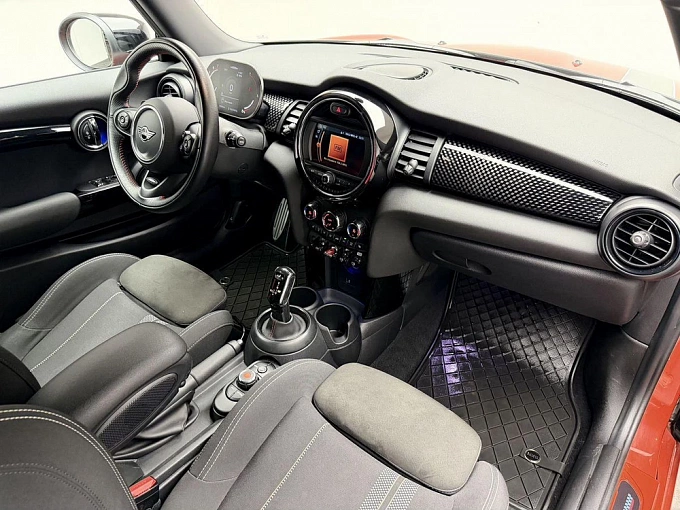 Hatch John Cooper Works JCW 2.0 AT (231 л.с.) фото 10