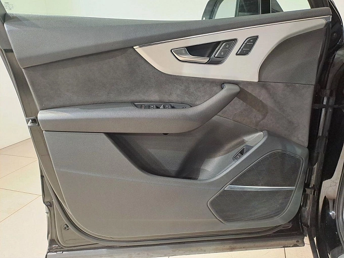 Q7 Sport 3.0d AT 4WD (249 л.с.) фото 19