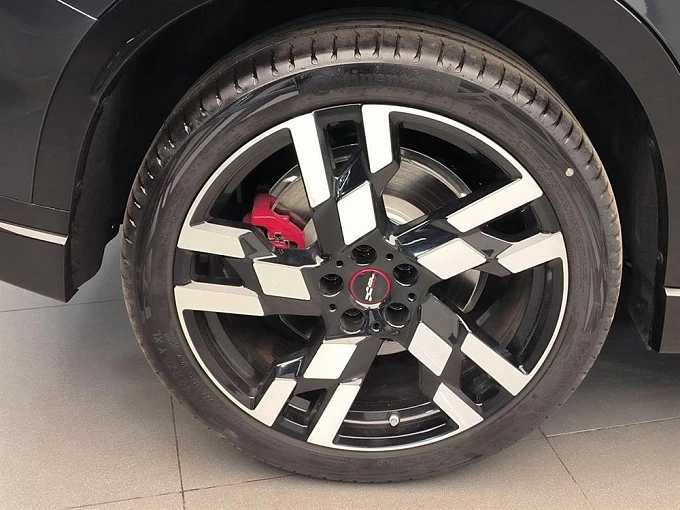 Countryman John Cooper Works Trim John Cooper Works 2.0 AMT 4WD (300 л.с.) фото 26