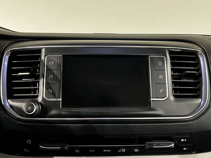Traveller Business VIP 2.0d AT LWB (7 мест) (150 л.с.) фото 19