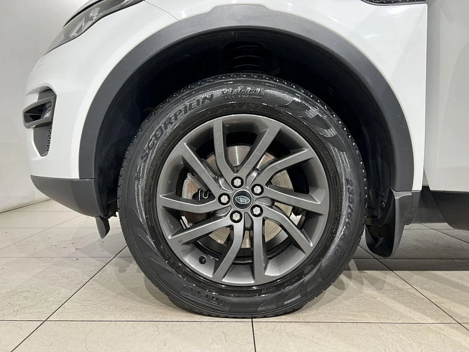 Discovery Sport SE 2.0 AT 4WD (240 л.с.) фото 24