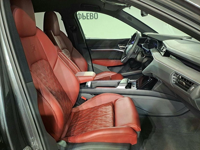 e-tron S Sportback Quattro Electro AT 4WD (370 кВт) фото 13