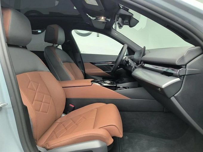5 серии M Sport 2.0 AT 4WD (258 л.с.) фото 10