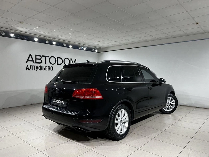 Touareg Base 3.0d AT 4WD (245 л.с.) фото 6