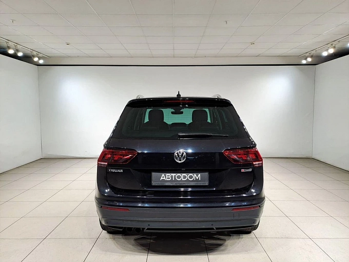 Tiguan Connect Plus 2.0d AMT 4WD (150 л.с.) фото 8