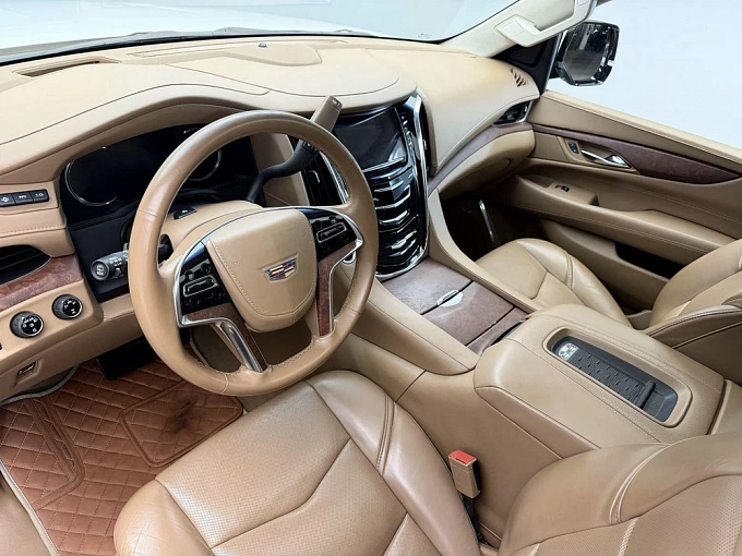 Escalade Platinum 6.2 AT 4WD (409 л.с.) фото 8