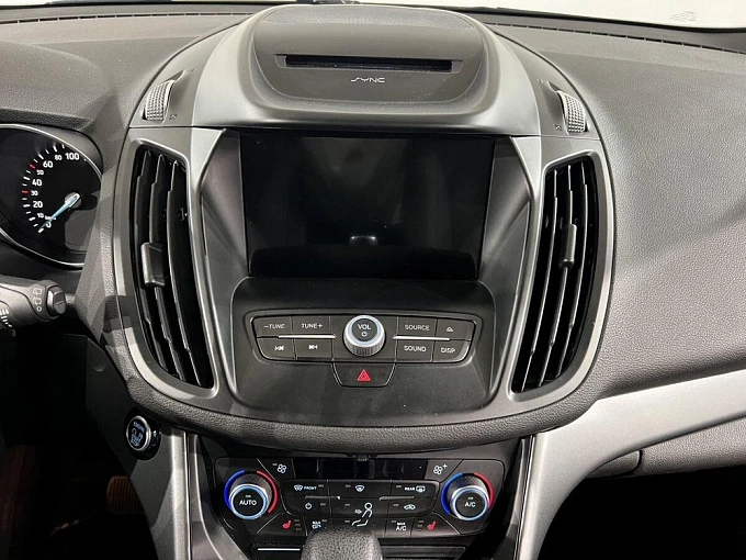 Kuga Titanium (2017) 2.5 AT (150 л.с.) фото 16