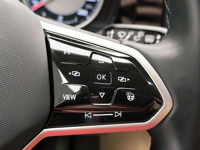 Touareg Exclusive Atmosphere 3.0d AT 4WD (249 л.с.) фото 15