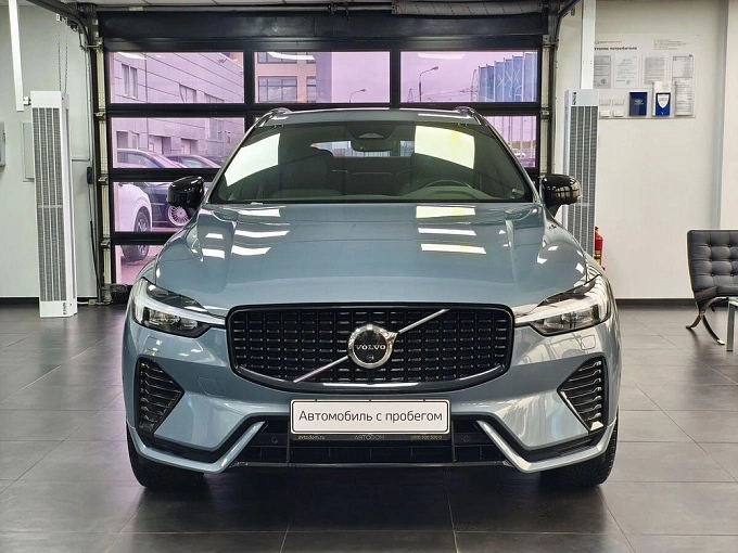XC60 R-Design 2.0 AT 4WD (249 л.с.) фото 2