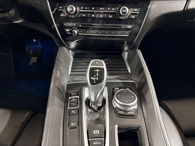 X6 Luxury 3.0d AT 4WD (249 л.с.) фото 17