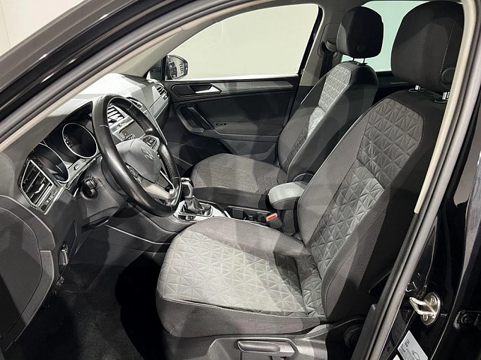 Tiguan Status 2.0 AMT 4WD (180 л.с.) фото 10