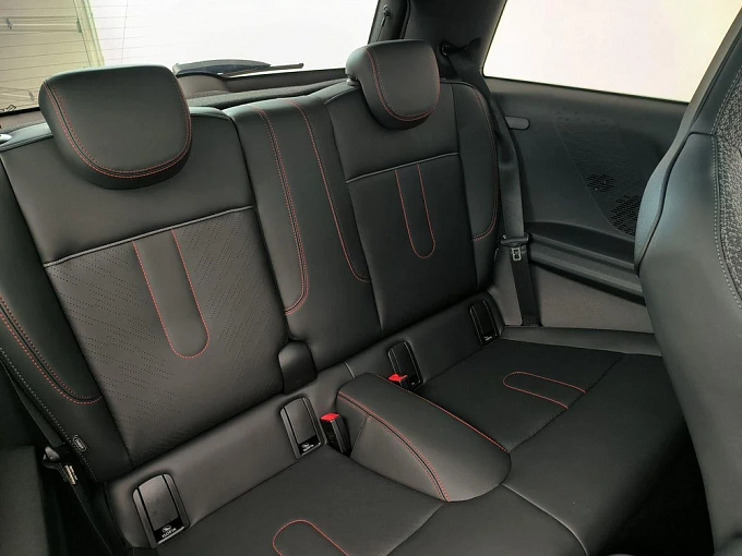 Hatch JCW 2.0 AMT (231 л.с.) фото 12