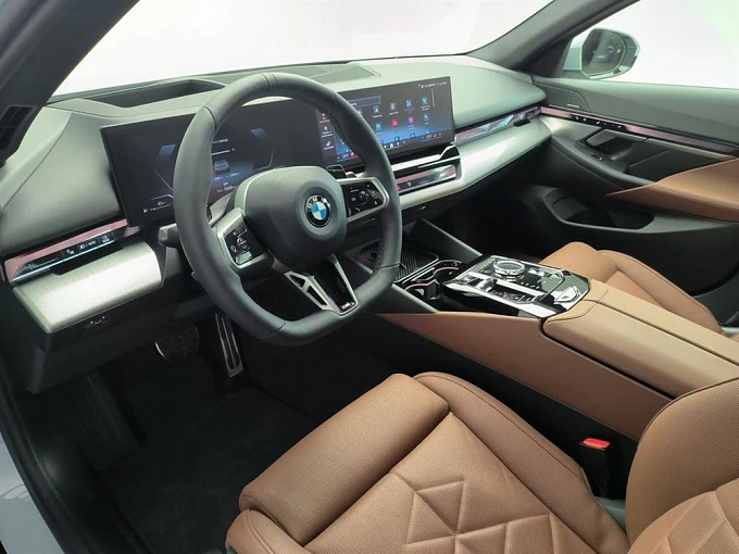 5 серии M Sport 2.0 AT 4WD (258 л.с.) фото 8