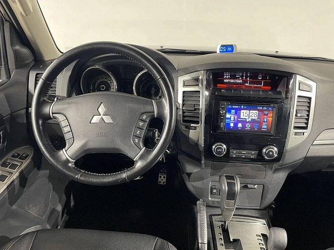 Pajero GLS 3.0 AT 4WD (178 л.с.) фото 13