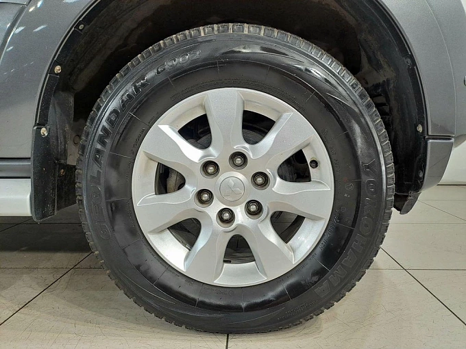 Pajero GLS 3.0 AT 4WD (178 л.с.) фото 22