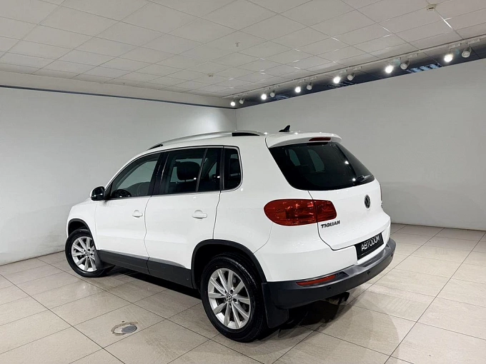 Tiguan Avenue 2.0 AT 4WD (170 л.с.) фото 4