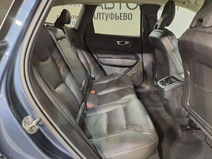 XC60 R-Design 2.0 AT 4WD (249 л.с.) фото 13