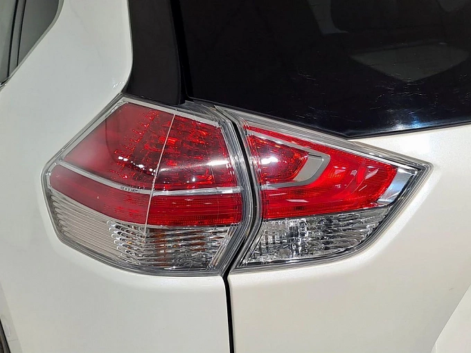 X-Trail LE+ 2.0 CVT 4WD (144 л.с.) фото 10