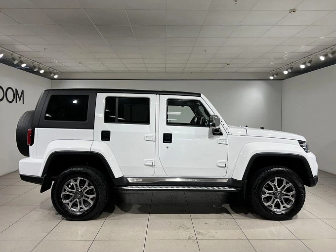 BJ40 Flagship 2.0 AT 4WD (218 л.с.) фото 7